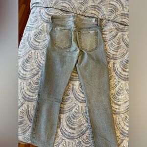 Women’s 7 for all mankind skinny ripped jeans